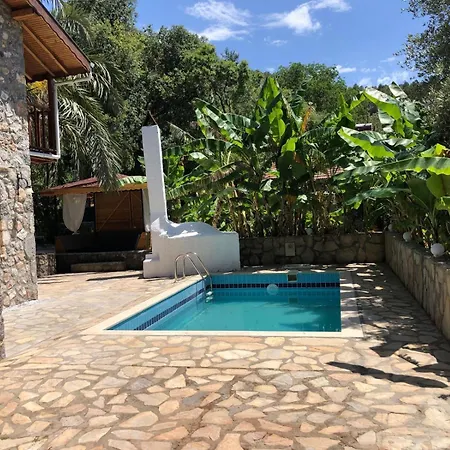 Villa Plum Garden