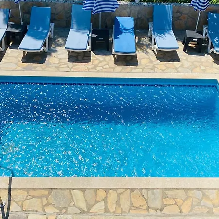 Plum Garden Βίλα *