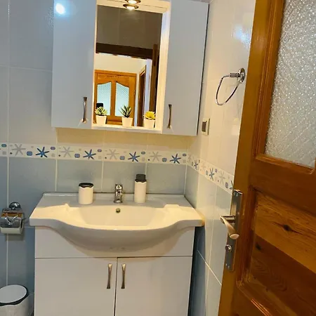 Βίλα Plum Garden *