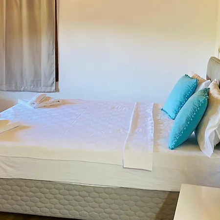 Plum Garden Φετιγιέ