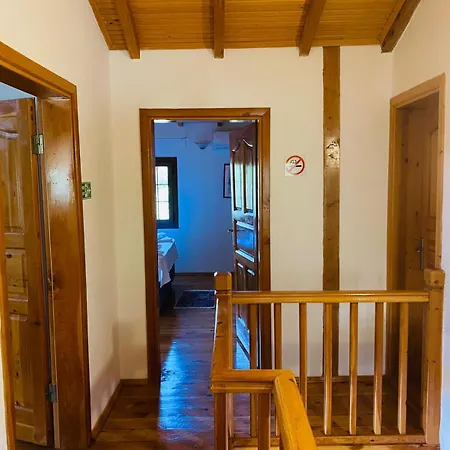 Βίλα Plum Garden